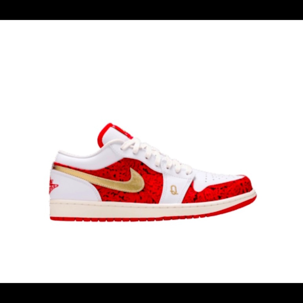 NIKE Air Jordan 1 Low SE “Spades” Sneakers. Size US 7 M (W 8.5)